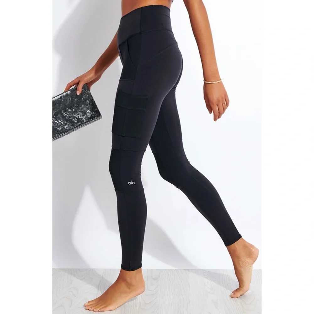 ALO Yoga High Waist Cargo Leggings Black